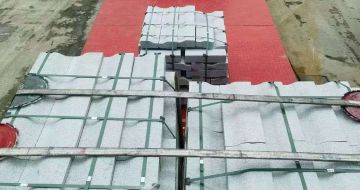 焦作 芝麻白仿形加直形路沿石出货日常