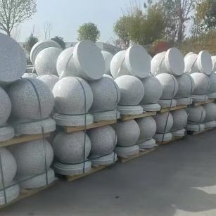 焦作 白麻花岗岩石材圆球，石球，挡车球，隔离球，景观石球，风水球等