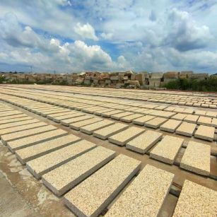 焦作 黄金麻荔枝面花岗岩石材地铺石防护中