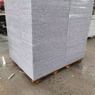 焦作 芝麻白火烧面1.8厚300*600地铺石，尺寸标准，厚薄均匀