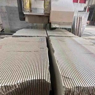 焦作 车间生产日常，黄金麻白麻花岗岩