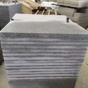 焦作 芝麻白5公分火烧地铺成品，900*400，规格可定制