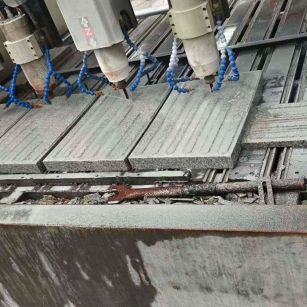 焦作 芝麻白花岗岩荔枝面盲道雕刻