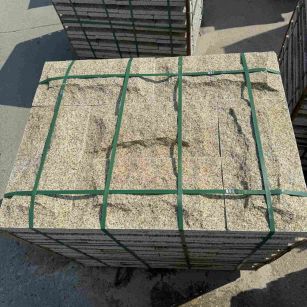 焦作 黄金麻花岗岩石材自然面蘑菇石成品