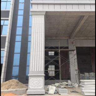 焦作 芝麻白光面花岗岩门楼大柱（罗马柱）配雕花底座