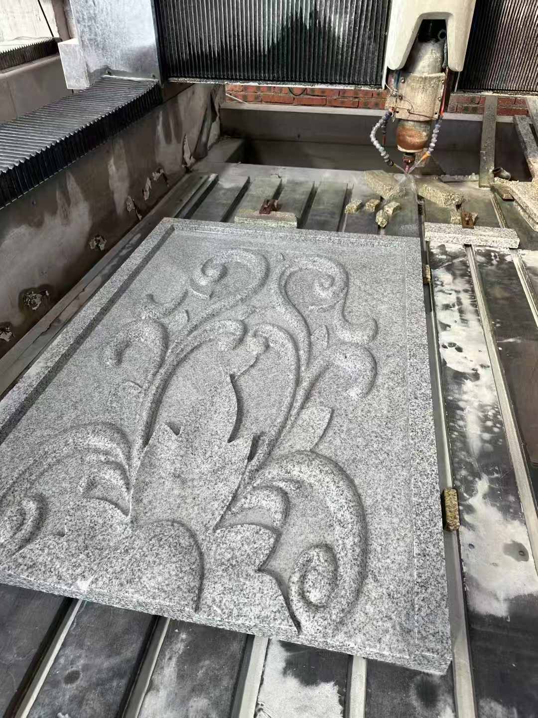 焦作 白麻别墅干挂雕花板