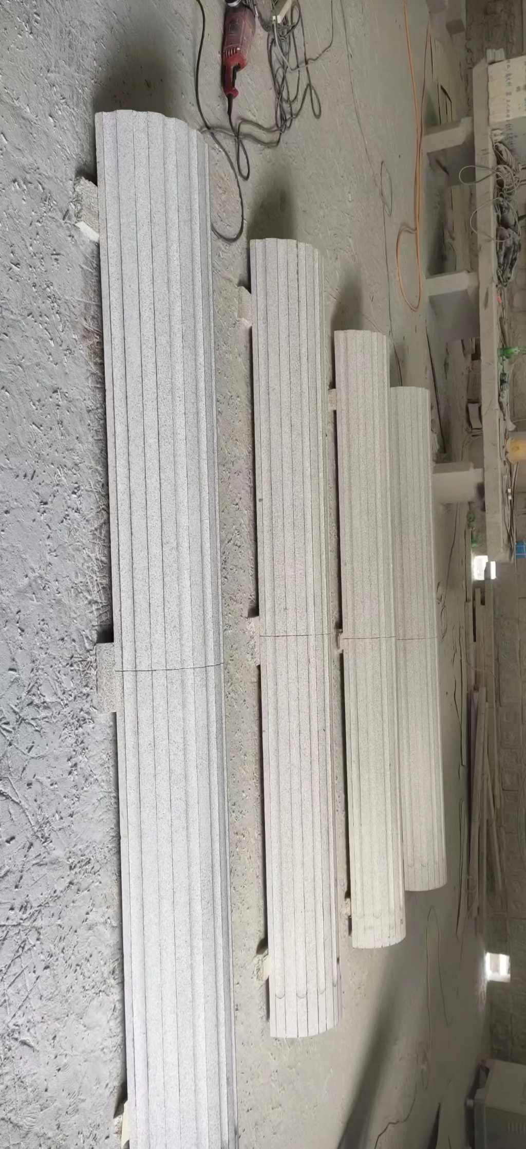 焦作 花岗岩厂家带你看白麻花岗岩门楼大柱柱皮