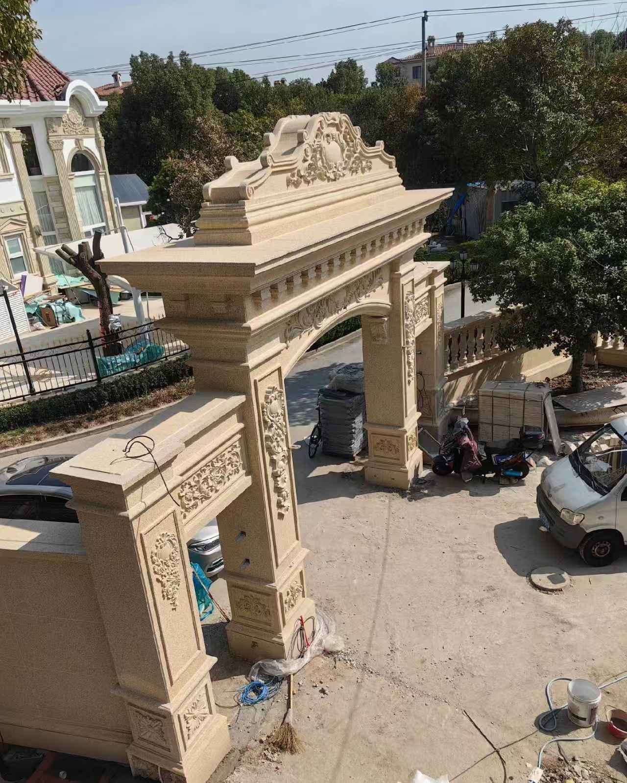 焦作 黄金麻荔枝面花岗岩别墅门楼