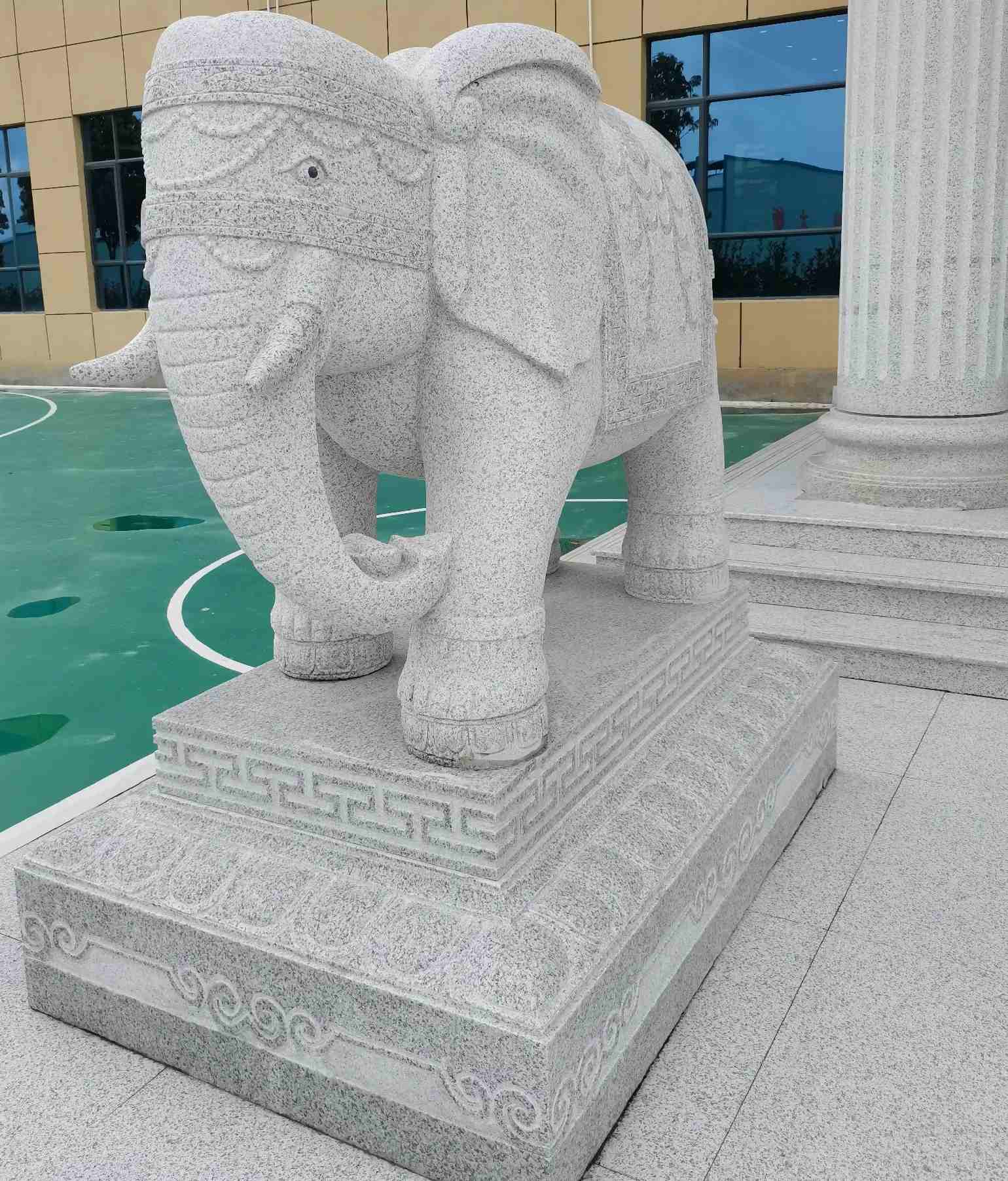 焦作 白麻花岗岩动物异形石雕-大象