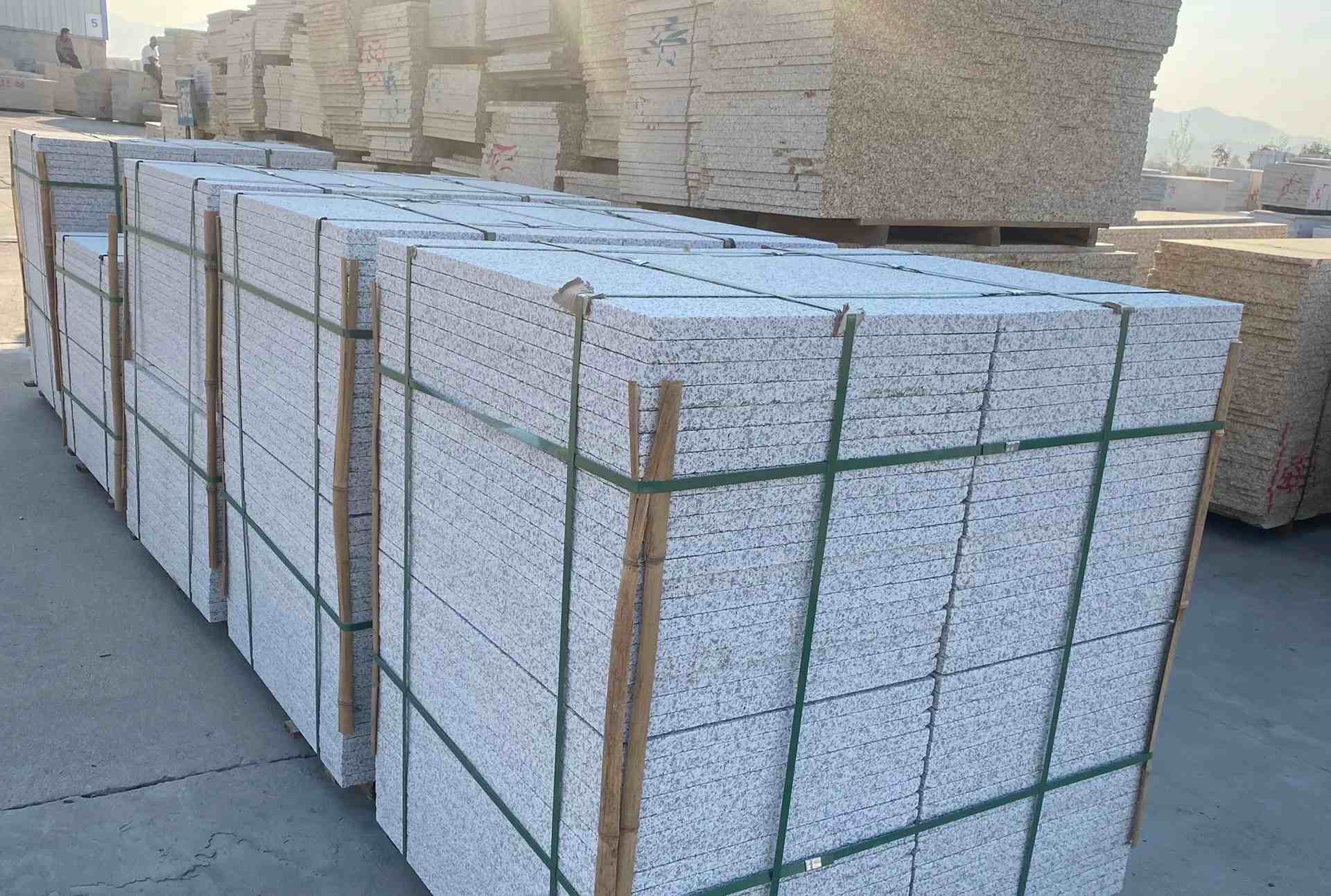 焦作 白麻花岗岩荔枝面地铺石