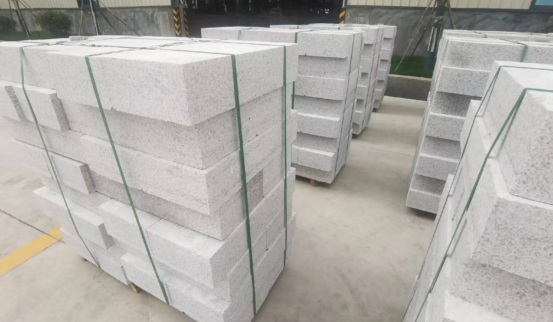 焦作 白麻花岗岩路沿石，立缘石，平缘石，路牙石，道牙石，马路牙子等