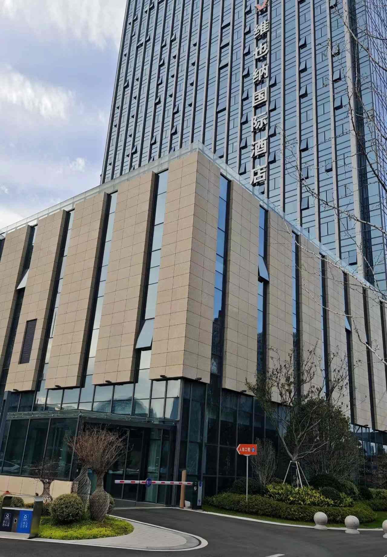 焦作 黄金麻花岗岩外墙干挂